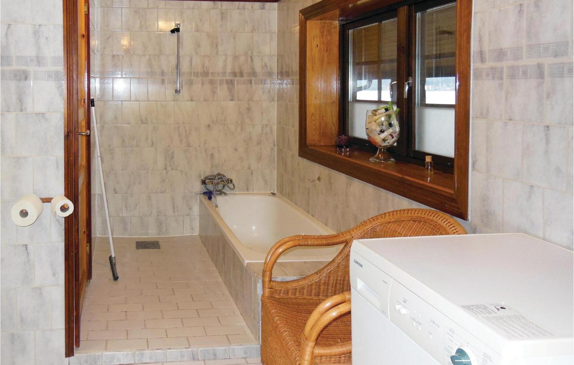 Gorgeous Home In Kaelarne With House Sea View Ovsjobyn Εξωτερικό φωτογραφία